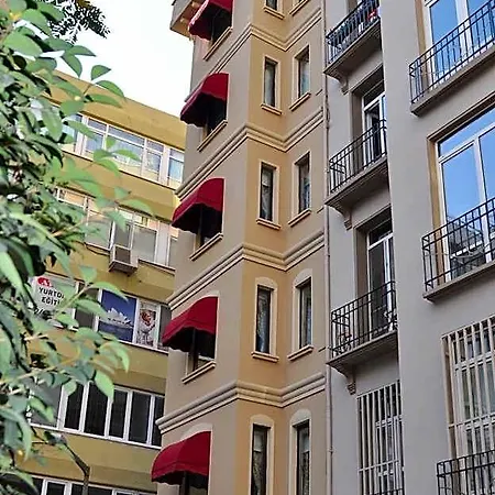 Taksim Bed & Breakfast 4*