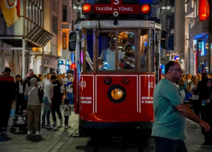 Taksim Bed and Breakfast 4*